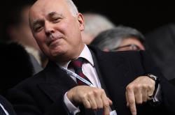 开云下载-马刺主帅突然宣布离职，球队陷入危机