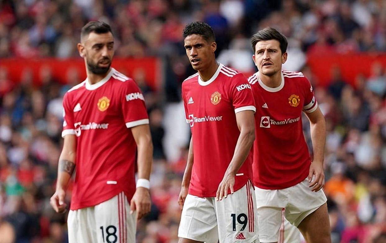 曼联客场惨败狼队，欧冠资格仍存变数